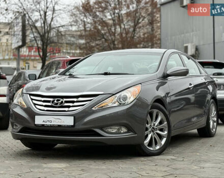 Сірий Хендай Соната, об'ємом двигуна 2 л та пробігом 191 тис. км за 7900 $, фото 6 на Automoto.ua