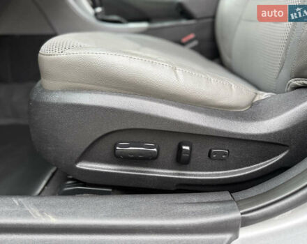 Сірий Хендай Соната, об'ємом двигуна 2 л та пробігом 191 тис. км за 7900 $, фото 26 на Automoto.ua