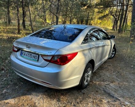 Серый Хендай Соната, объемом двигателя 2 л и пробегом 387 тыс. км за 7800 $, фото 5 на Automoto.ua