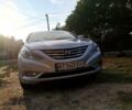 Сірий Хендай Соната, об'ємом двигуна 2 л та пробігом 320 тис. км за 7800 $, фото 1 на Automoto.ua