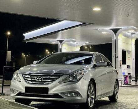 Сірий Хендай Соната, об'ємом двигуна 2.4 л та пробігом 250 тис. км за 9500 $, фото 8 на Automoto.ua