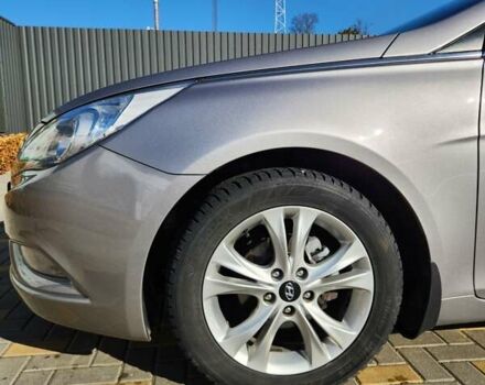 Хендай Соната 2012 в Виннице на Automoto.ua Серый Хендай Соната, объемом двигателя 2 л и пробегом 179 тыс. км за 9500 $, фото 1 на Automoto.ua