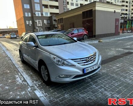 Серый Хендай Соната, объемом двигателя 2 л и пробегом 124 тыс. км за 5500 $, фото 2 на Automoto.ua