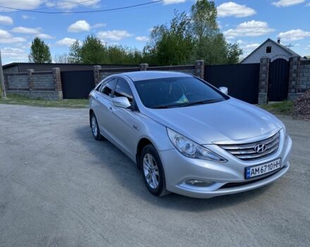 Серый Хендай Соната, объемом двигателя 2 л и пробегом 322 тыс. км за 8000 $, фото 1 на Automoto.ua