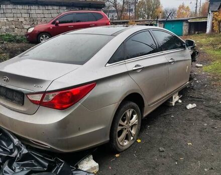 Серый Хендай Соната, объемом двигателя 2 л и пробегом 280 тыс. км за 5000 $, фото 16 на Automoto.ua