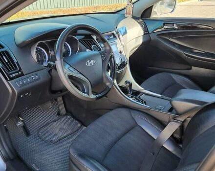 Хендай Соната 2012 в Виннице на Automoto.ua Серый Хендай Соната, объемом двигателя 2 л и пробегом 179 тыс. км за 9500 $, фото 16 на Automoto.ua