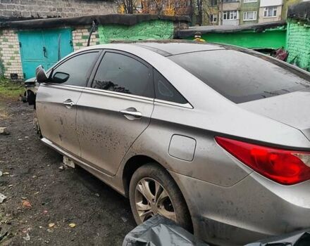 Серый Хендай Соната, объемом двигателя 2 л и пробегом 280 тыс. км за 5000 $, фото 20 на Automoto.ua