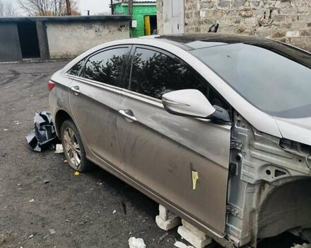 Серый Хендай Соната, объемом двигателя 2 л и пробегом 280 тыс. км за 5000 $, фото 10 на Automoto.ua