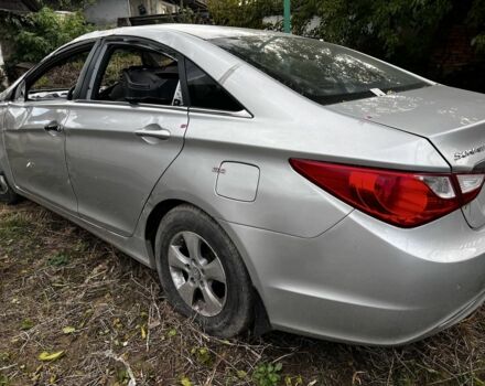 Хендай Соната 2012 в Виннице на Automoto.ua Серый Хендай Соната, объемом двигателя 2 л и пробегом 280 тыс. км за 4500 $, фото 1 на Automoto.ua