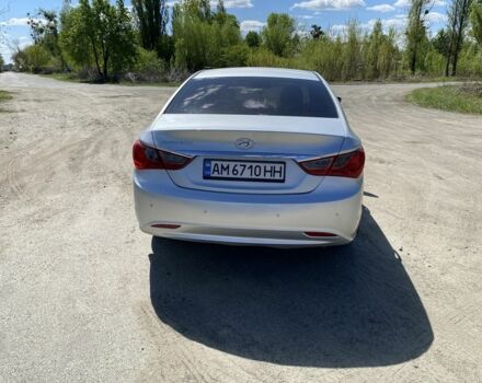 Серый Хендай Соната, объемом двигателя 2 л и пробегом 322 тыс. км за 8000 $, фото 9 на Automoto.ua