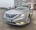 Серый Хендай Соната, объемом двигателя 2 л и пробегом 186 тыс. км за 7800 $, фото 1 на Automoto.ua