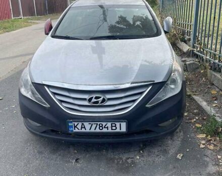 Серый Хендай Соната, объемом двигателя 2.36 л и пробегом 204 тыс. км за 6200 $, фото 14 на Automoto.ua