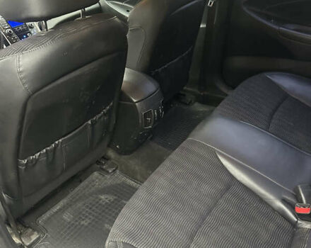 Серый Хендай Соната, объемом двигателя 2 л и пробегом 139 тыс. км за 7900 $, фото 6 на Automoto.ua