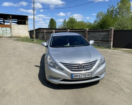 Серый Хендай Соната, объемом двигателя 2 л и пробегом 322 тыс. км за 8000 $, фото 5 на Automoto.ua