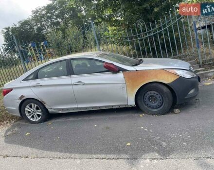 Серый Хендай Соната, объемом двигателя 2.36 л и пробегом 204 тыс. км за 6200 $, фото 12 на Automoto.ua