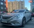 Серый Хендай Соната, объемом двигателя 2 л и пробегом 247 тыс. км за 7500 $, фото 1 на Automoto.ua