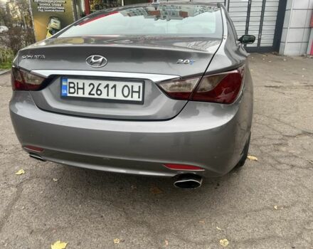 Сірий Хендай Соната, об'ємом двигуна 2 л та пробігом 120 тис. км за 8000 $, фото 3 на Automoto.ua