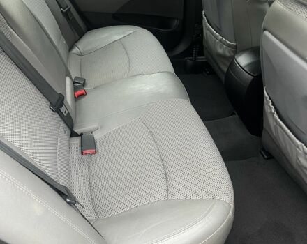 Сірий Хендай Соната, об'ємом двигуна 2 л та пробігом 120 тис. км за 8000 $, фото 5 на Automoto.ua