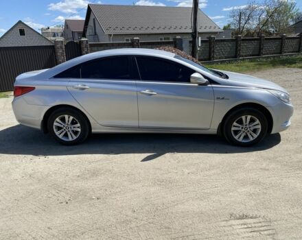 Серый Хендай Соната, объемом двигателя 2 л и пробегом 322 тыс. км за 8000 $, фото 7 на Automoto.ua