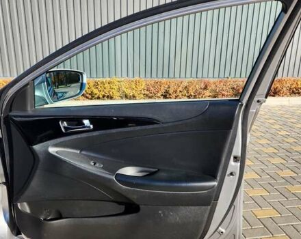 Хендай Соната 2012 в Виннице на Automoto.ua Серый Хендай Соната, объемом двигателя 2 л и пробегом 179 тыс. км за 9500 $, фото 18 на Automoto.ua