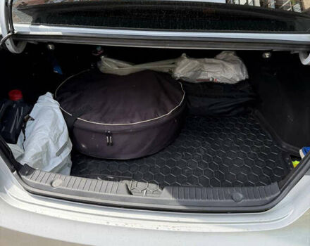 Серый Хендай Соната, объемом двигателя 2.4 л и пробегом 209 тыс. км за 12700 $, фото 17 на Automoto.ua