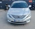 Сірий Хендай Соната, об'ємом двигуна 2 л та пробігом 240 тис. км за 7100 $, фото 1 на Automoto.ua