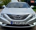 Серый Хендай Соната, объемом двигателя 2 л и пробегом 280 тыс. км за 7900 $, фото 1 на Automoto.ua