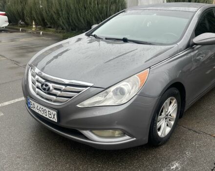 Серый Хендай Соната, объемом двигателя 2.4 л и пробегом 270 тыс. км за 7800 $, фото 1 на Automoto.ua
