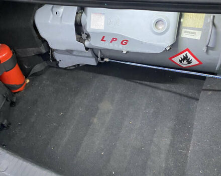 Серый Хендай Соната, объемом двигателя 2 л и пробегом 373 тыс. км за 7300 $, фото 17 на Automoto.ua