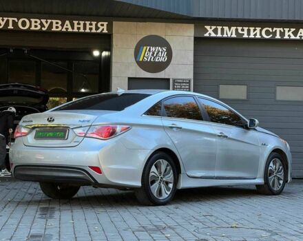 Хендай Соната 2013 у Одесі на Automoto.ua Сірий Хендай Соната, об'ємом двигуна 2.4 л та пробігом 220 тис. км за 9900 $, фото 6 на Automoto.ua