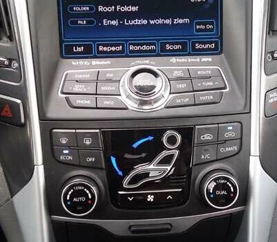 Сірий Хендай Соната, об'ємом двигуна 2.4 л та пробігом 150 тис. км за 11500 $, фото 17 на Automoto.ua