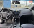 Хендай Соната 2013 в Бердичеве на Automoto.ua Серый Хендай Соната, объемом двигателя 2 л и пробегом 420 тыс. км за 6999 $, фото 14 на Automoto.ua