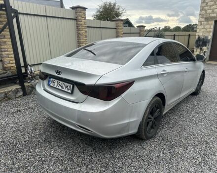 Сірий Хендай Соната, об'ємом двигуна 2 л та пробігом 460 тис. км за 6700 $, фото 4 на Automoto.ua