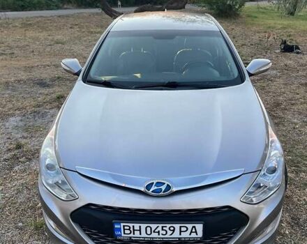 Серый Хендай Соната, объемом двигателя 2.36 л и пробегом 250 тыс. км за 9999 $, фото 6 на Automoto.ua