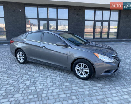 Серый Хендай Соната, объемом двигателя 2.36 л и пробегом 200 тыс. км за 9300 $, фото 12 на Automoto.ua