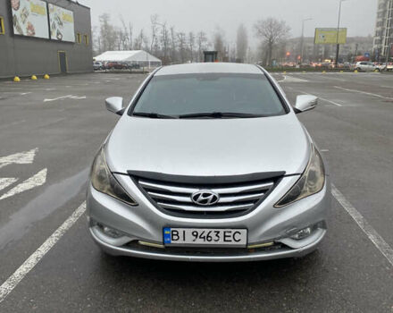 Серый Хендай Соната, объемом двигателя 2 л и пробегом 373 тыс. км за 7300 $, фото 1 на Automoto.ua