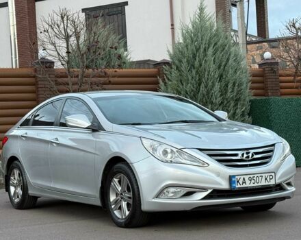 Сірий Хендай Соната, об'ємом двигуна 2 л та пробігом 216 тис. км за 8200 $, фото 5 на Automoto.ua