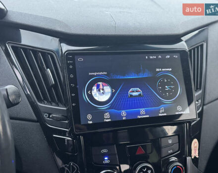 Серый Хендай Соната, объемом двигателя 2 л и пробегом 169 тыс. км за 8000 $, фото 22 на Automoto.ua