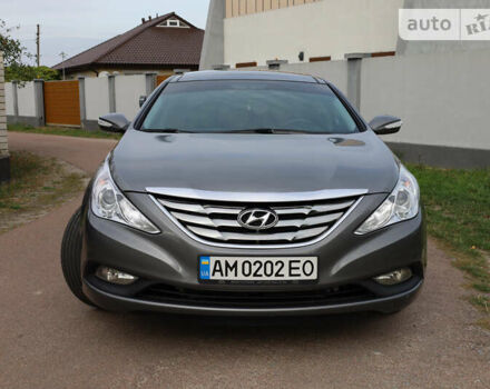 Серый Хендай Соната, объемом двигателя 2.36 л и пробегом 165 тыс. км за 9000 $, фото 3 на Automoto.ua
