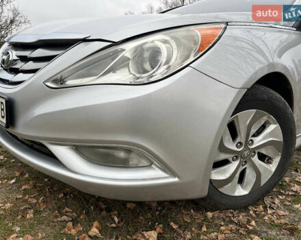 Серый Хендай Соната, объемом двигателя 2.36 л и пробегом 326 тыс. км за 7800 $, фото 21 на Automoto.ua