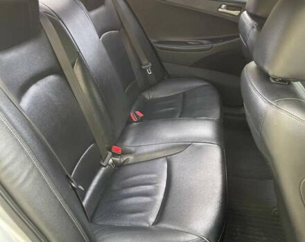 Сірий Хендай Соната, об'ємом двигуна 2 л та пробігом 270 тис. км за 7000 $, фото 13 на Automoto.ua