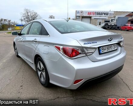 Сірий Хендай Соната, об'ємом двигуна 2.4 л та пробігом 183 тис. км за 9000 $, фото 11 на Automoto.ua