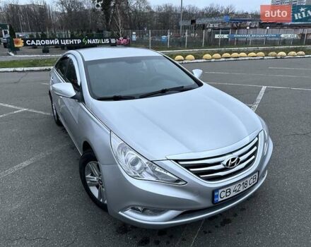 Серый Хендай Соната, объемом двигателя 2 л и пробегом 362 тыс. км за 6800 $, фото 8 на Automoto.ua