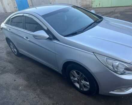 Сірий Хендай Соната, об'ємом двигуна 0 л та пробігом 300 тис. км за 5500 $, фото 1 на Automoto.ua