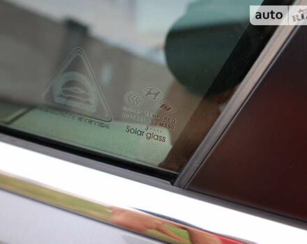 Серый Хендай Соната, объемом двигателя 2.36 л и пробегом 165 тыс. км за 9000 $, фото 23 на Automoto.ua