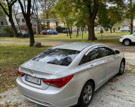 Сірий Хендай Соната, об'ємом двигуна 2 л та пробігом 270 тис. км за 7000 $, фото 6 на Automoto.ua