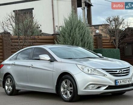 Серый Хендай Соната, объемом двигателя 2 л и пробегом 216 тыс. км за 8200 $, фото 17 на Automoto.ua