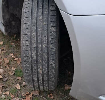 Серый Хендай Соната, объемом двигателя 2.36 л и пробегом 326 тыс. км за 7800 $, фото 1 на Automoto.ua