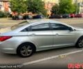 Хендай Соната 2013 в Киеве на Automoto.ua Серый Хендай Соната, объемом двигателя 2 л и пробегом 670 тыс. км за 4900 $, фото 3 на Automoto.ua