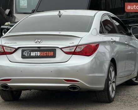Серый Хендай Соната, объемом двигателя 2 л и пробегом 207 тыс. км за 8500 $, фото 10 на Automoto.ua